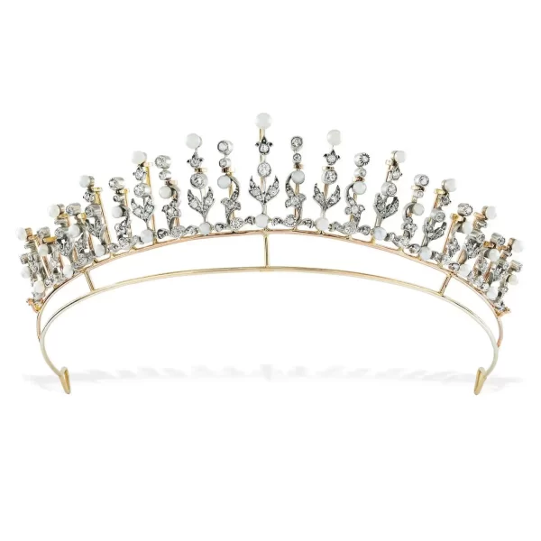 Contemporary 40.36 Carat Diamond 925 Sterling Silver Royal Tiara