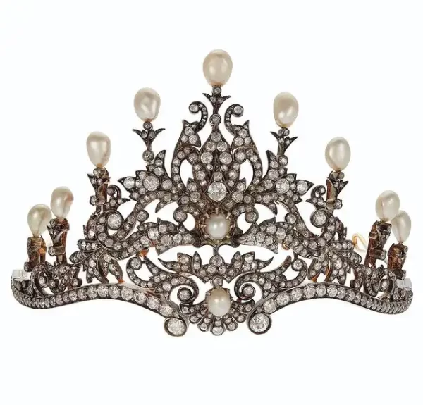 Graceful 72.52 Carat Diamond 925 Sterling Silver Royal Tiara