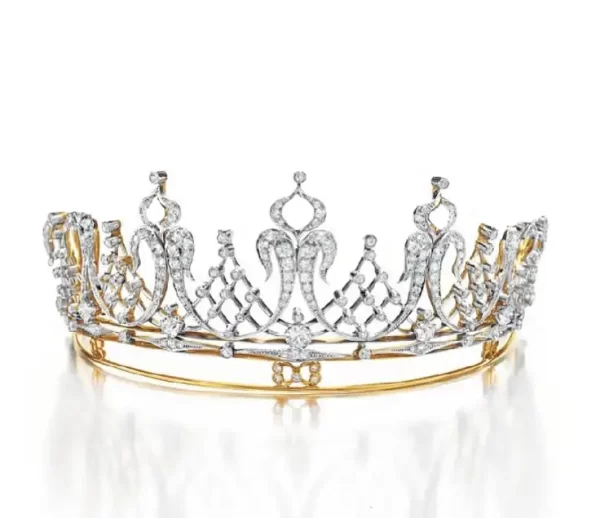 Elegant 6.08 Carat Diamond  60.8 Gms 14Kt White Gold Birthday Crown