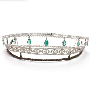 Classic 62.4 Carat Diamond Emerald 68.64 Gms 14Kt White Gold Queen Tiara