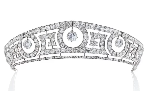 Adorable 360 Pcs Cubic Zirconia Diamond 72 Gms 925 Sterling Silver Queen Crown