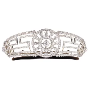 Bold 588 Pcs Cubic Zirconia Diamond 88.2 Gms 925 Sterling Silver Birthday Crown
