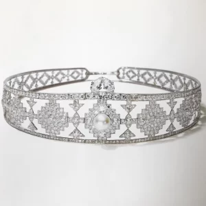 Brilliant 1387 Pcs Cubic Zirconia Diamond 70.737 Gms 925 Sterling Silver Vintage Crown