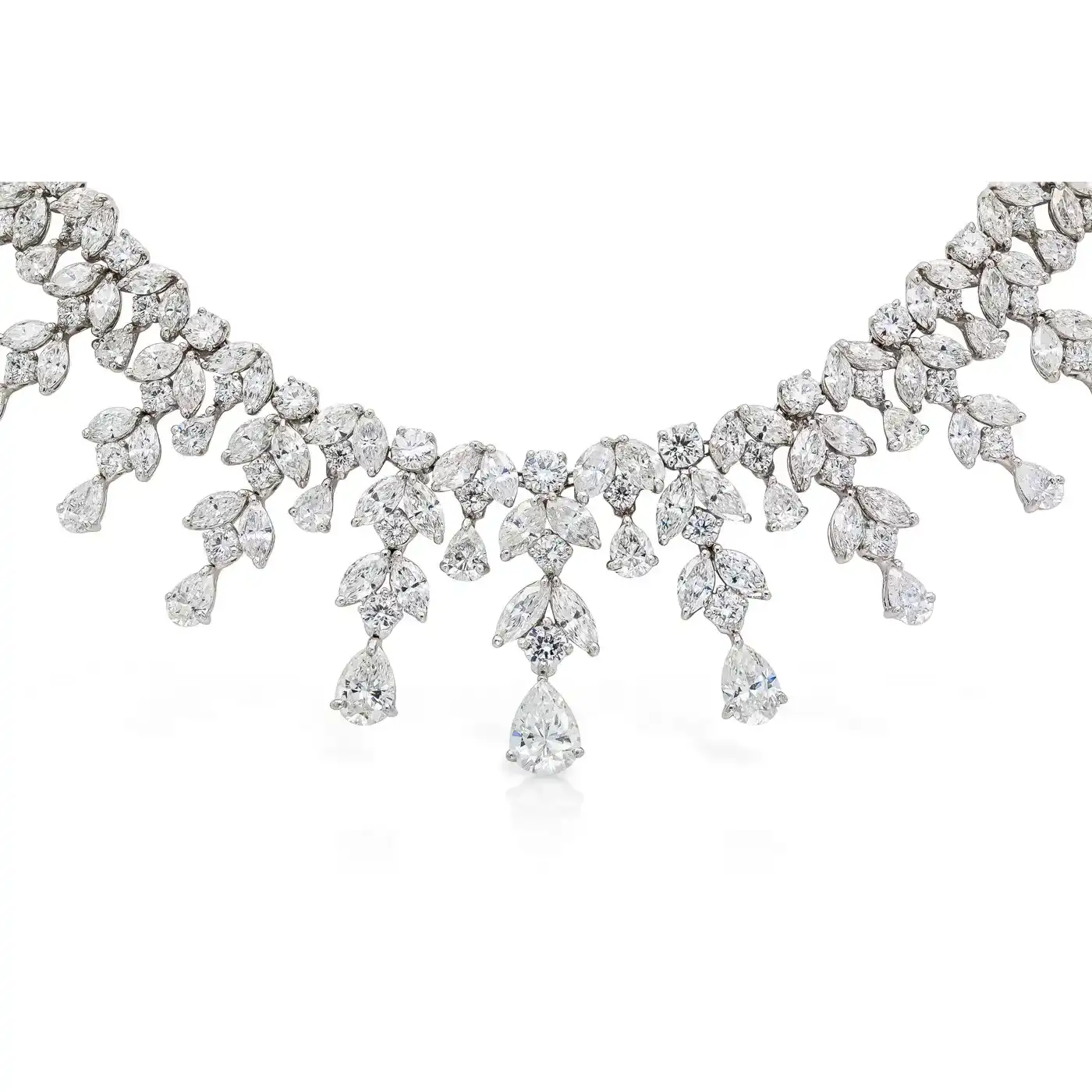 A Symphony of Light: The Convertible Diamond Crown Tiara & Necklace Suite (55.44 Carats) - Image 7