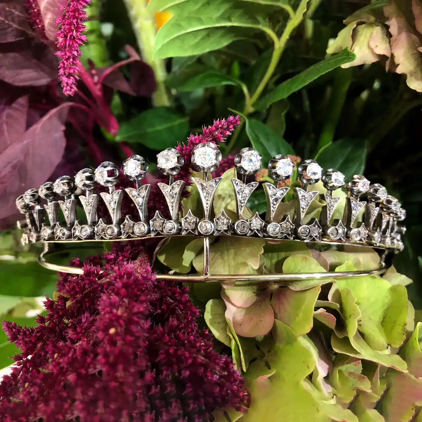 Edwardian Floral Diamond Tiara Necklace Set (14 Carats) - Image 2